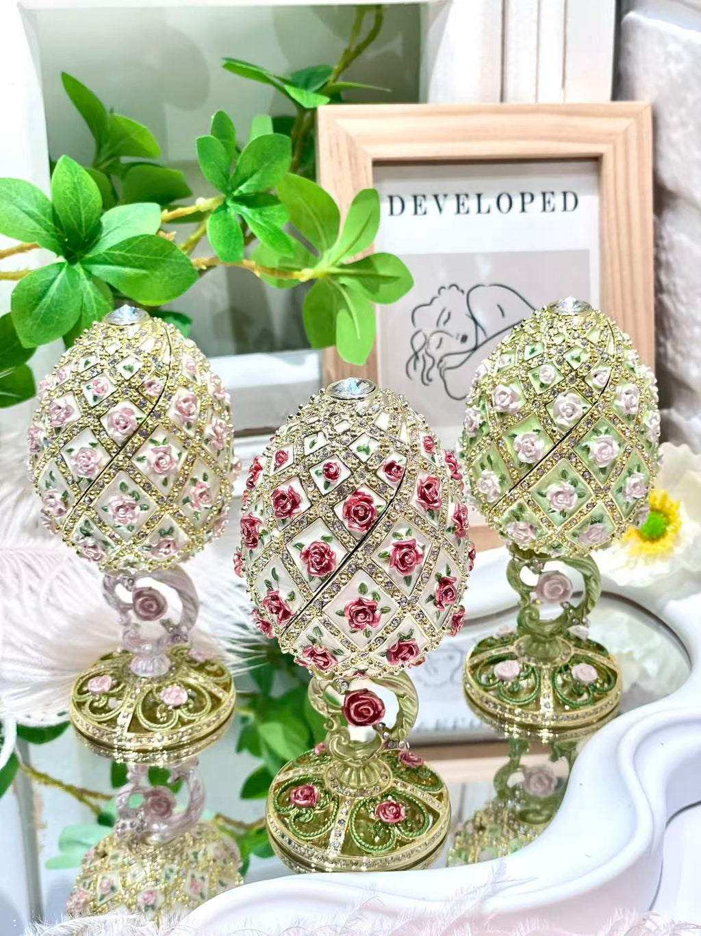 Handmade enamel-painted Russian egg jewelry box